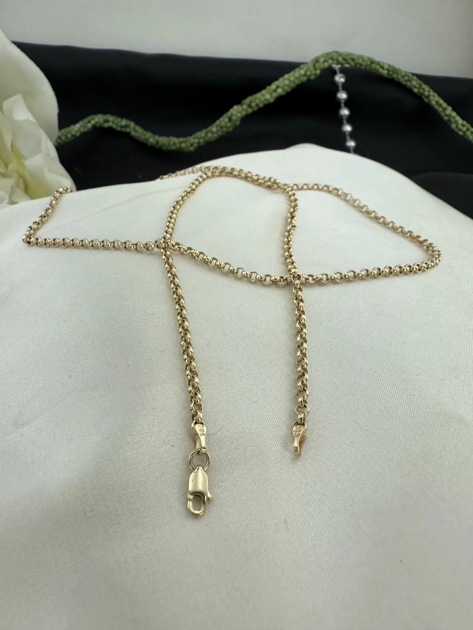 Taşsız İtalyan Zincir