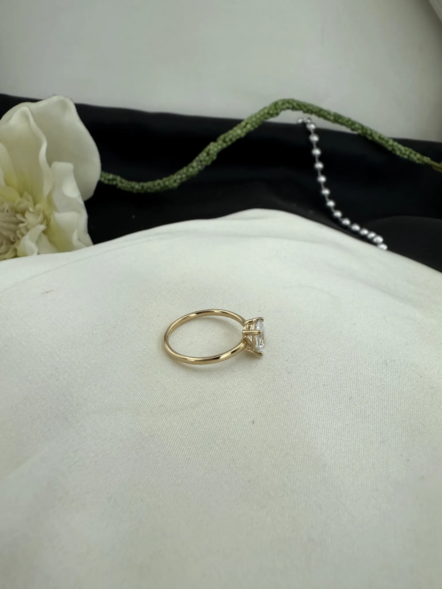 Dört Tırnak Tektaş Yüzük