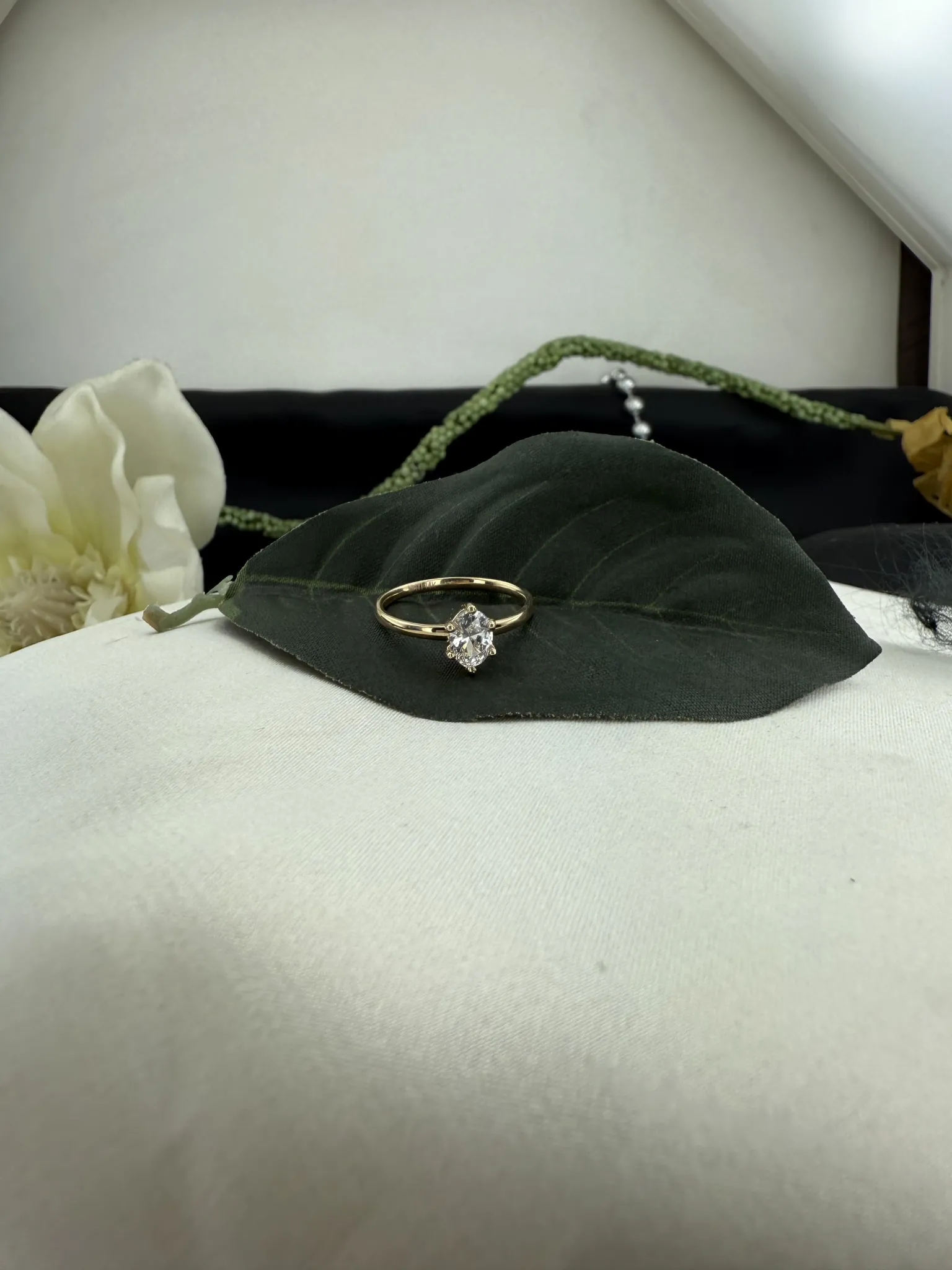 Badem Tektaş Yüzük