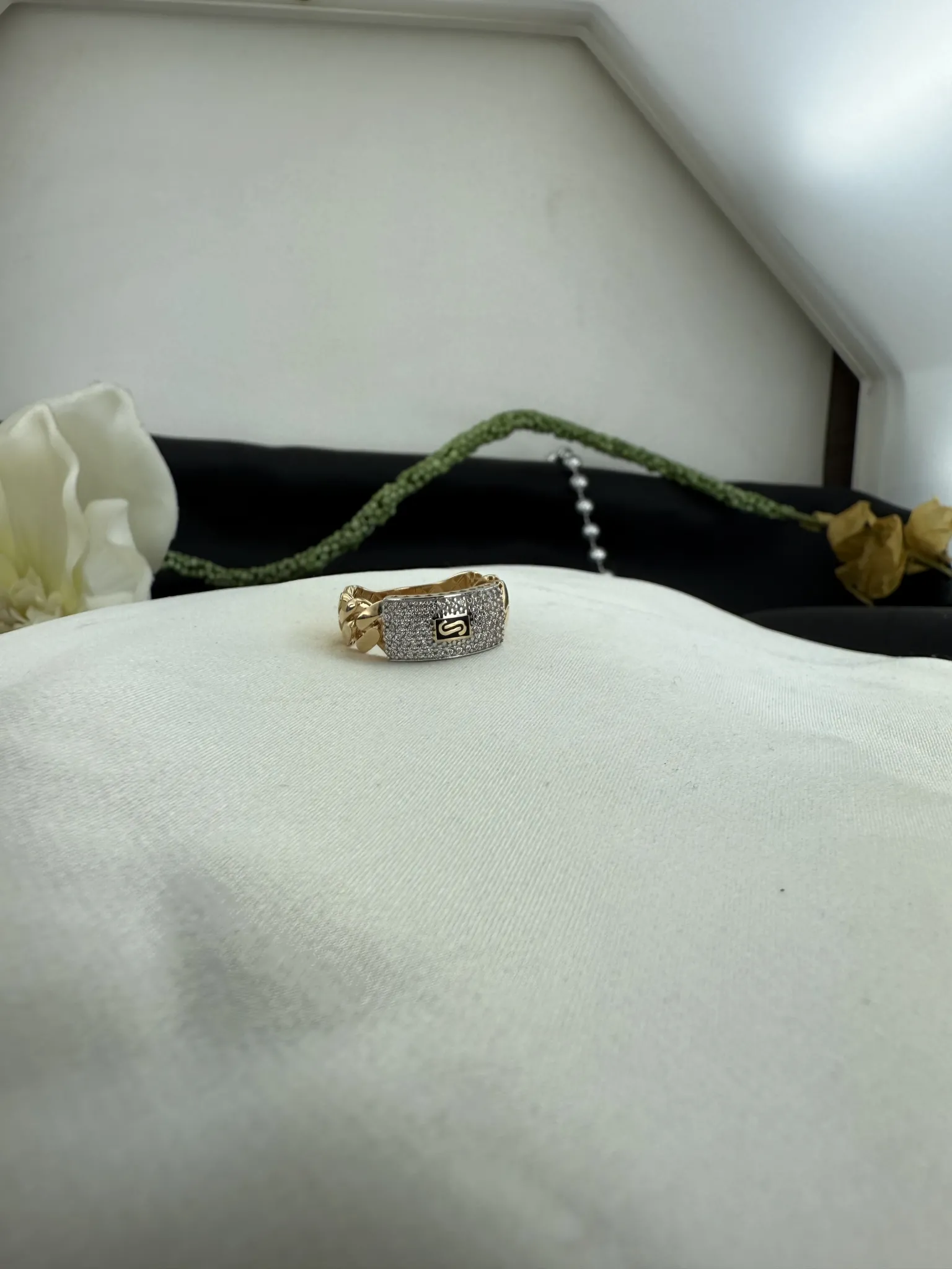 Taşlı Gurmet Yüzük