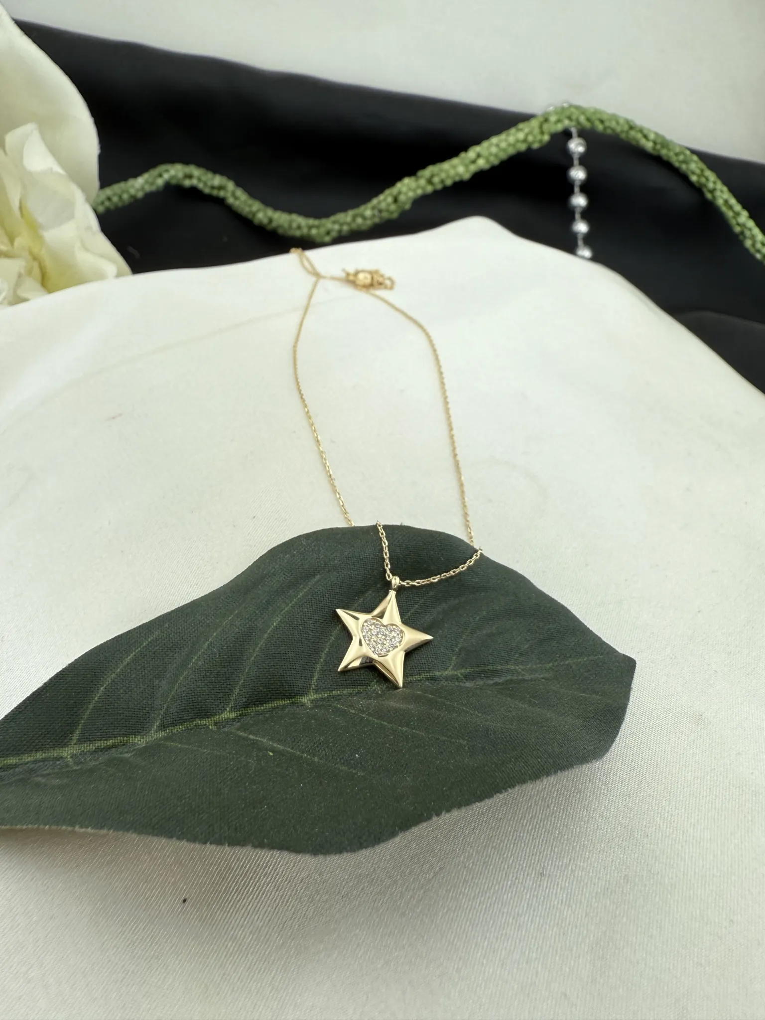 Taşlı Yıldız be Kalp Kolye