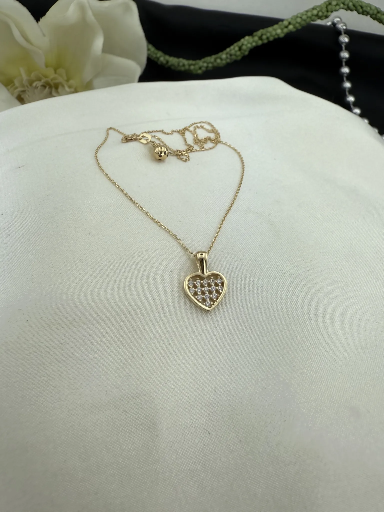 Taşlı Kalp Kolye