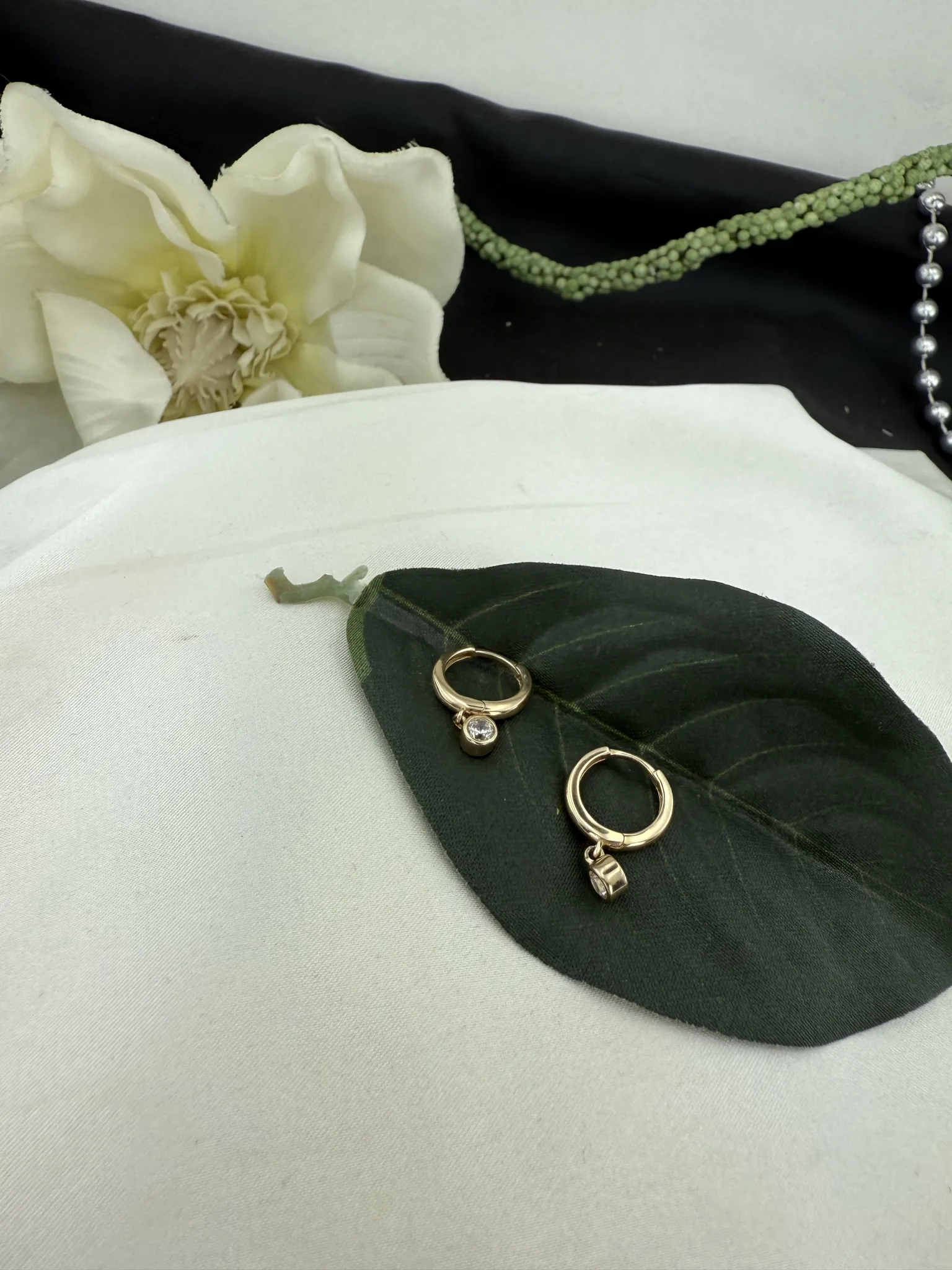 Özel Tasarım Tektaş Halka Küpe