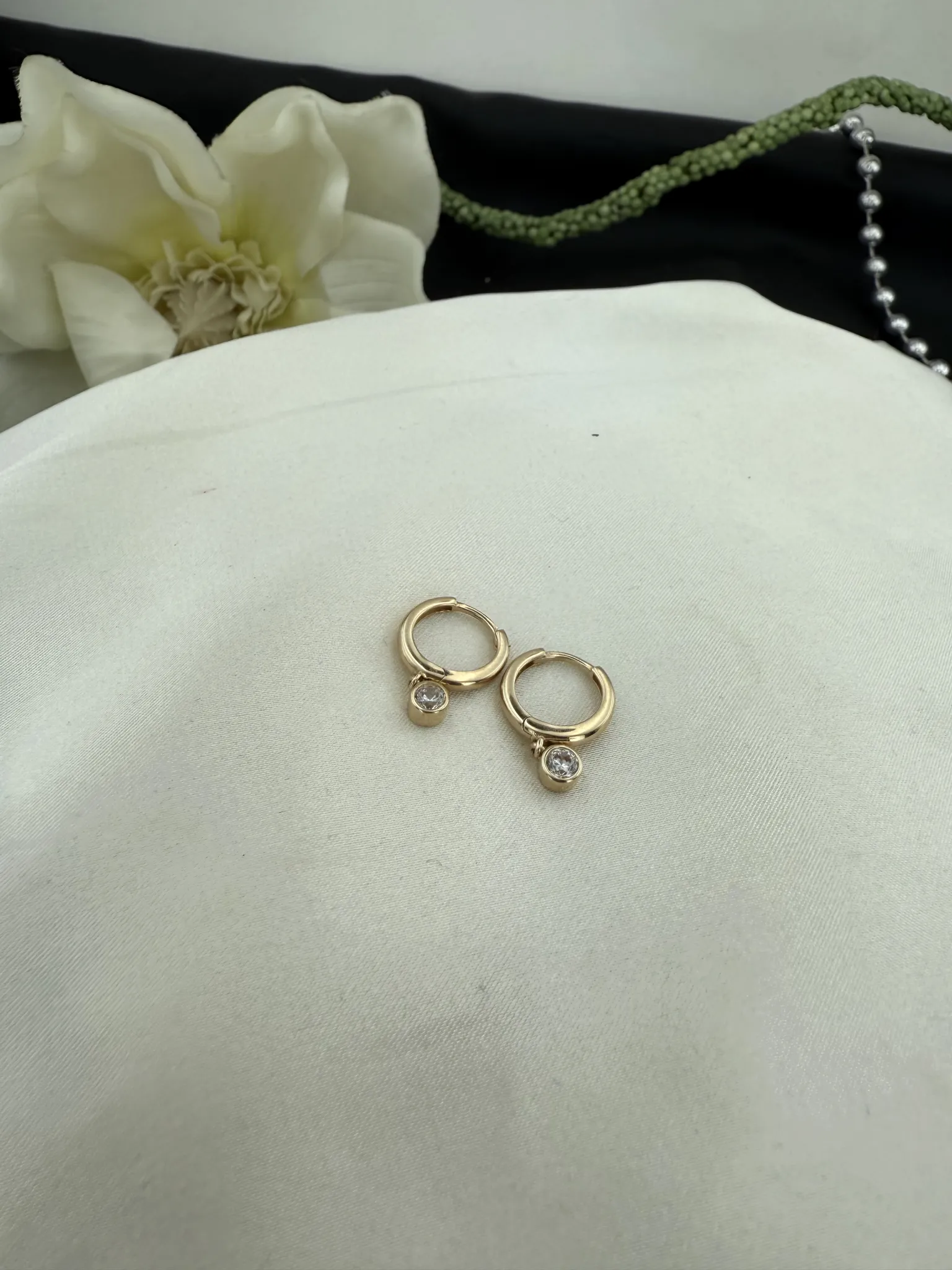 Özel Tasarım Tektaş Halka Küpe