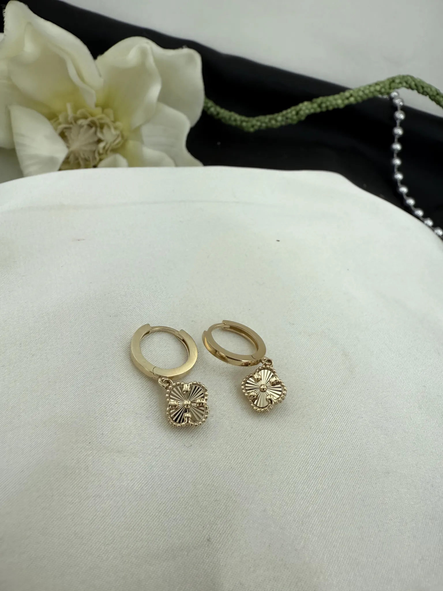 Özel Tasarım Yonca Küpe